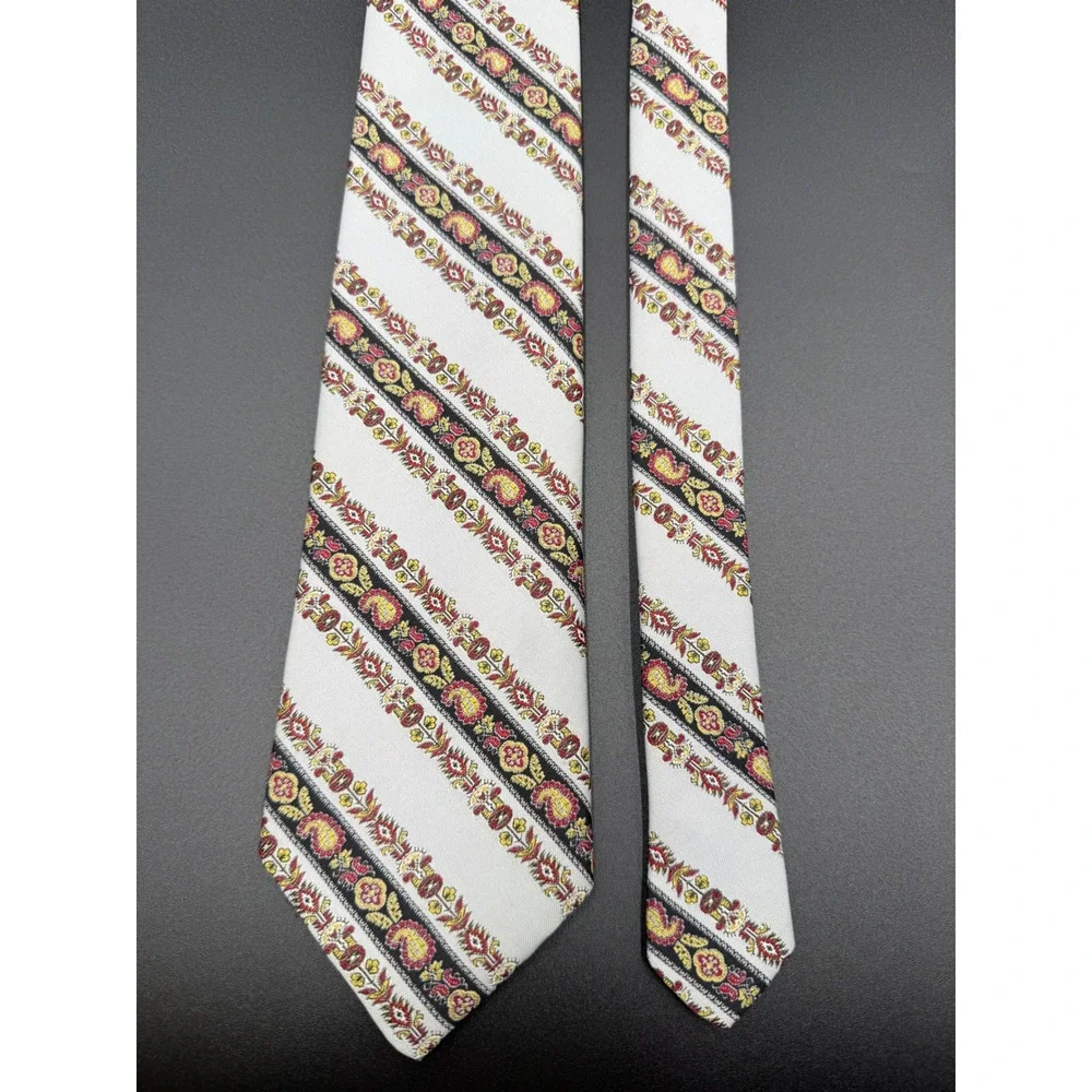 Bene Mens Necktie Stripe Paisley Floral Grey Red Yellow Polyester 3.25